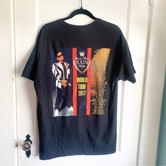 Bruno Mars 24K Magic World Tour 2017 Concert T-Shirt Graphic Tee Music Gildan L - Picture 7 of 8